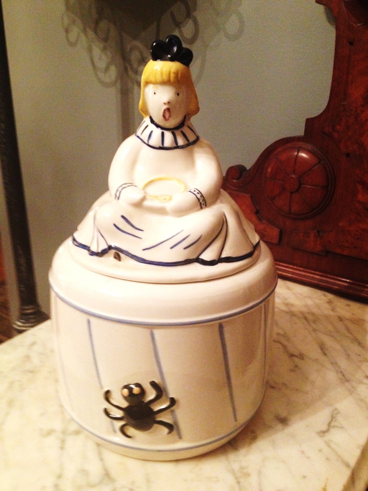 ABINGDON - Little Miss Muffet Cookie Jar