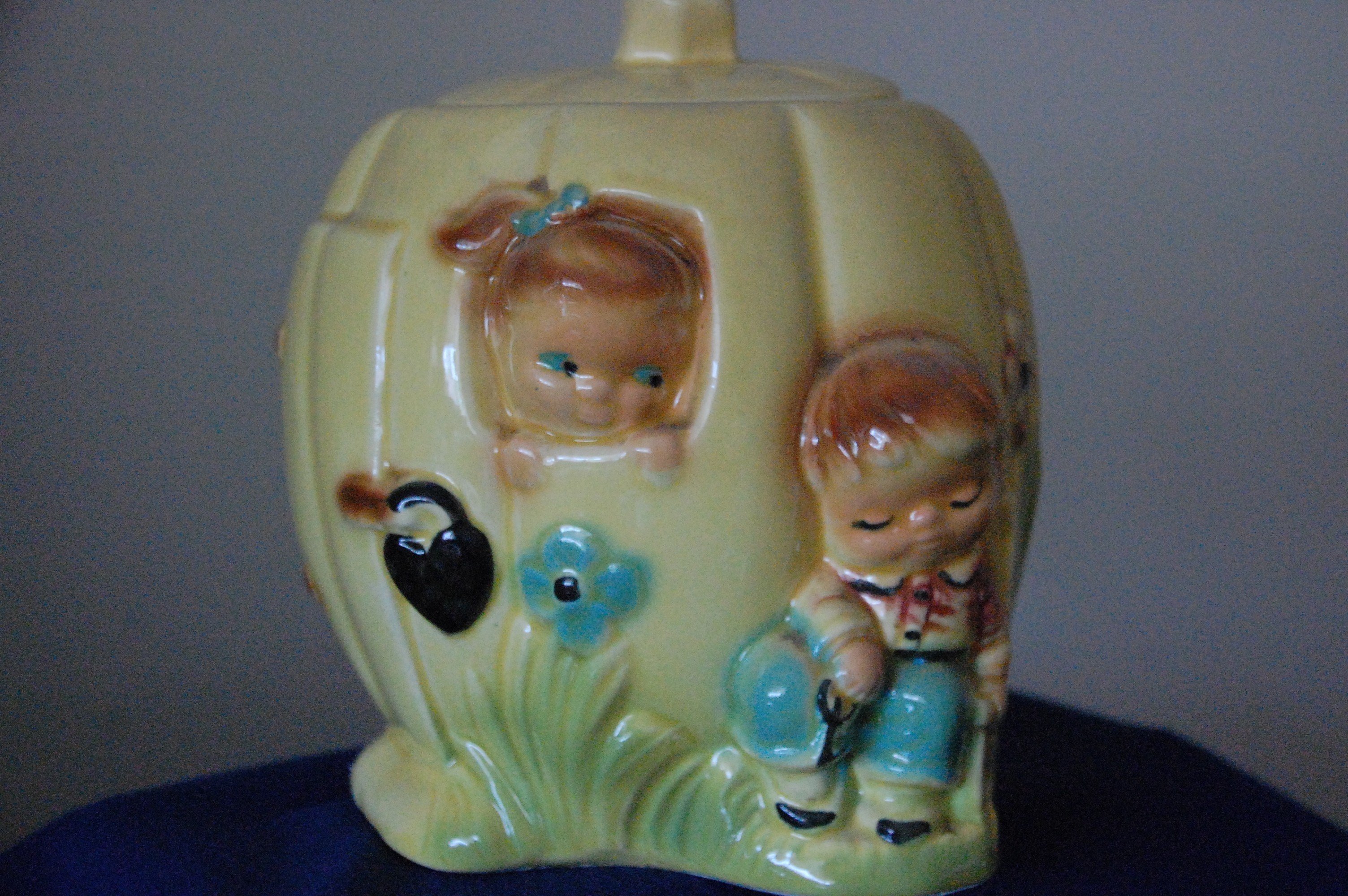 Peter Peter Pumpkin Eater Cookie Jar by RRP Co.