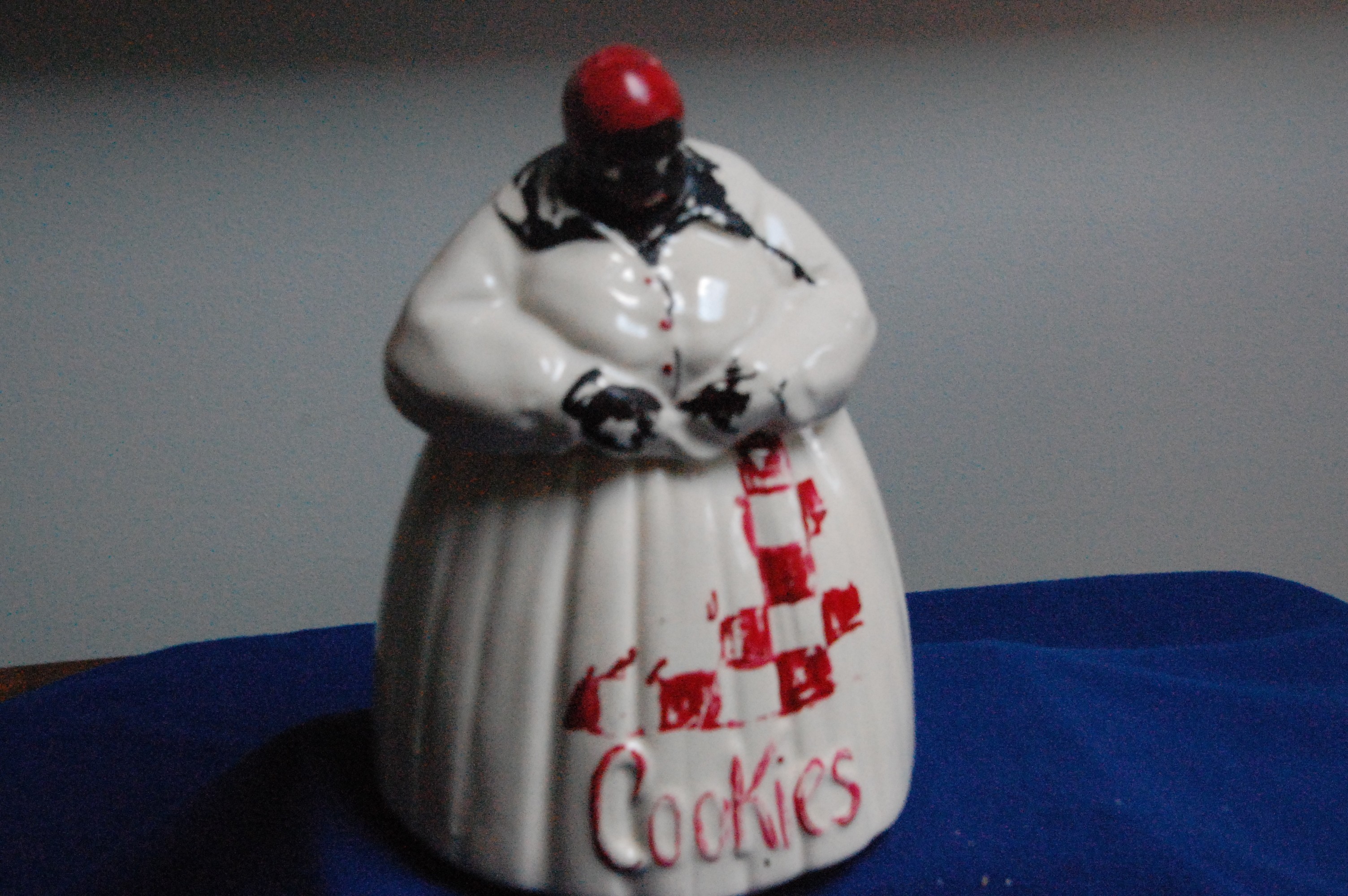 McCoy Mammy Cookie Jar with checkered apron