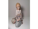 LLADRO FLOWER SONG NUMBER 7607