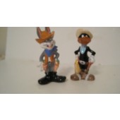 LOONEY TUNES - Bugs Bunny and Daffy Duck Salt and Pepper Shakers