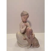 LLADRO FIGURINE SHHH A BOY & HIS DOG #4522