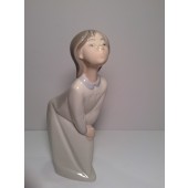 LLADRO GIRL KISSING - 4873